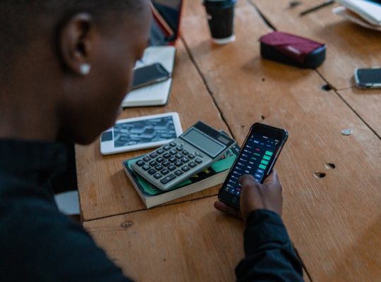 7 Daily Habits to Build and Maintain a 700+ Credit Score
