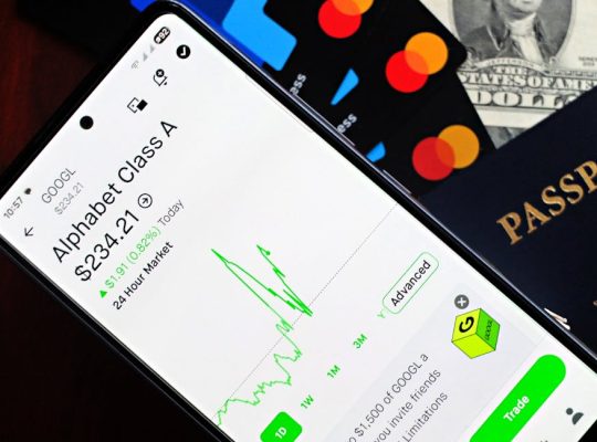 Choose Your India Trading Platform: Features That Matter