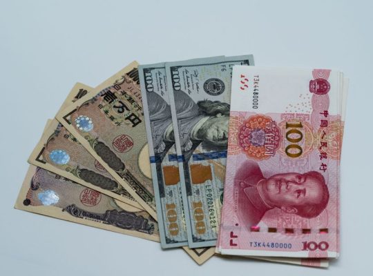 Envelope System Vs Digital Budgeting For Debt Payoff: Envelope System vs Digital Budgeting: Which Actually Pays Off Debt Faster?