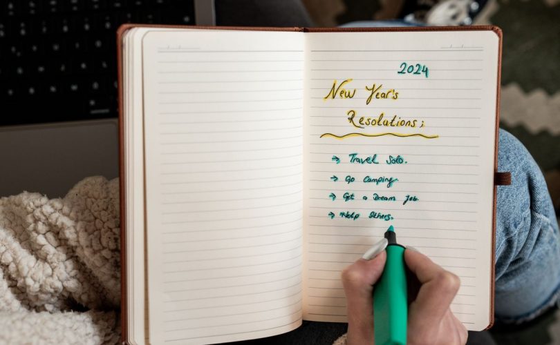 New Year’s Money Resolutions: How to Make Them Survive February