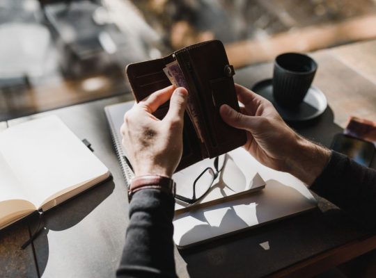 The Bare-Bones Budget: A Minimalist Approach to Managing Money